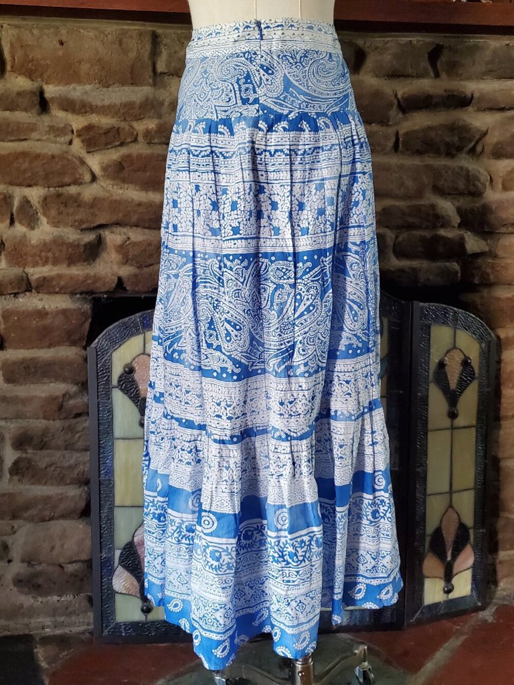 Jones New York Sport Cotton Maxi Skirt Size 8 Blue Paisley Tiered Lagenlook Long - Picture 3 of 10